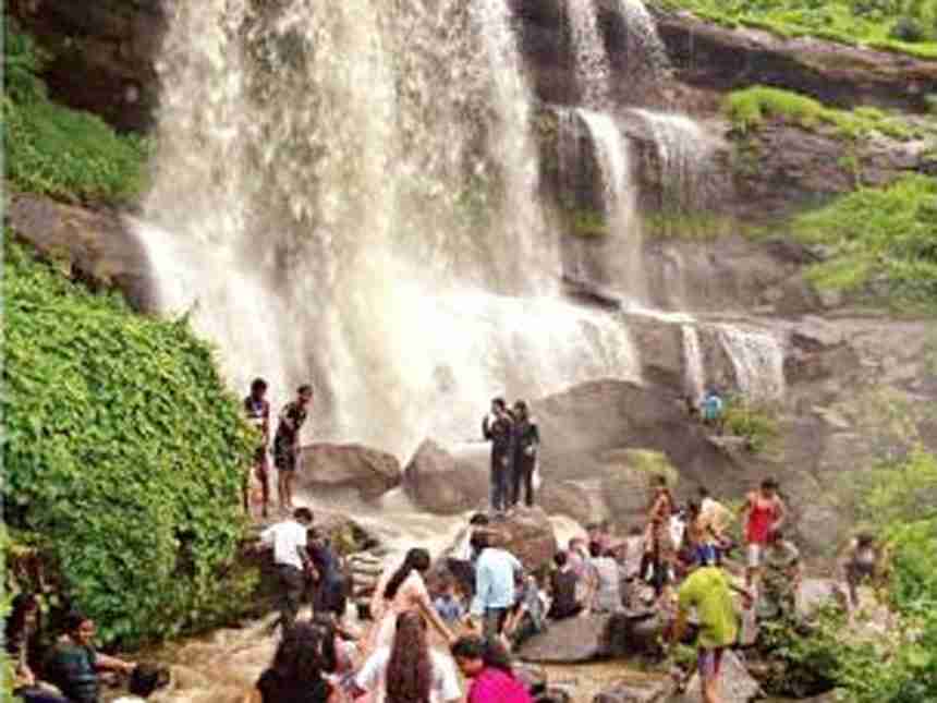 धबधब्यावर गेलेल्या कल्याणमधील तरुणीचा मृत्यू