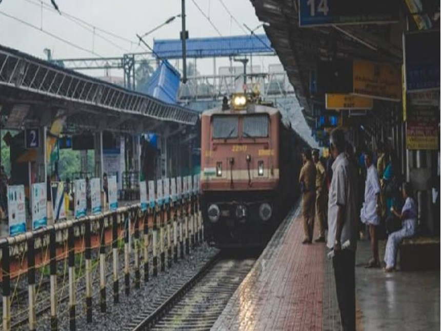 आता रेल्वेप्रवास आणखी सोपा, IRCTC च्या ‘या’ सुविधेमुळे समजणार रेल्वेची अचूक वेळ